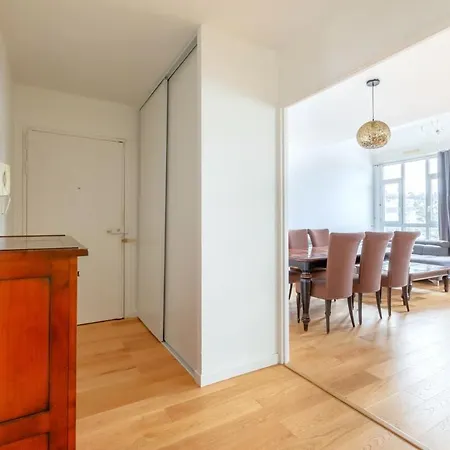 Lovely Near Paris Issy-les-Moulineaux